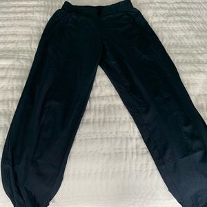 Old Navy woven stretch jogger